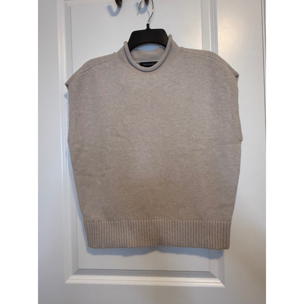 Ann Taylor Sweater Vest Womens LP Beige Excellent Mock Neck Knit Ribbed Hem